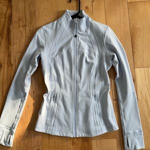 NWOT Lululemon Pastel Blue Define (Size 6)